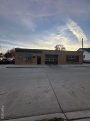 1306 Fort Street, Lincoln Park, MI 48146