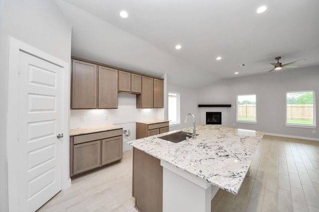 2950 Bury Park Drive, Spring, TX 77373