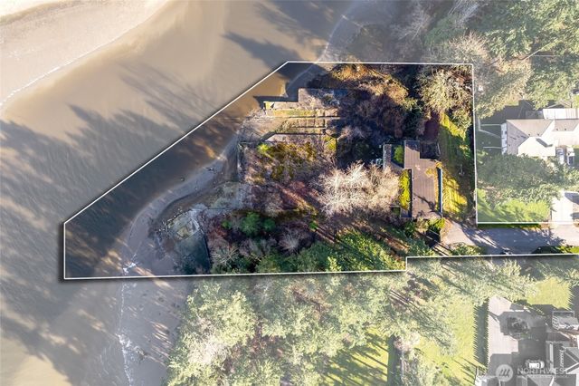 9088 Shipyard Lane, Blaine, WA 98230