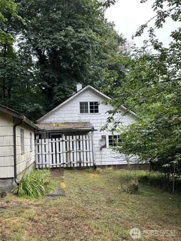 6405 Westside Highway, Castle Rock, WA 98611