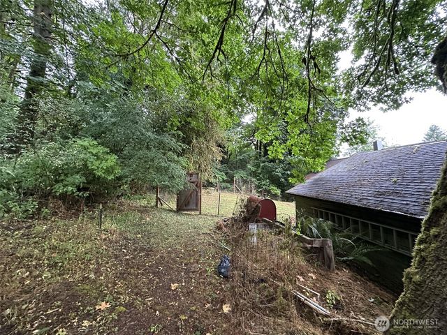 6405 Westside Highway, Castle Rock, WA 98611