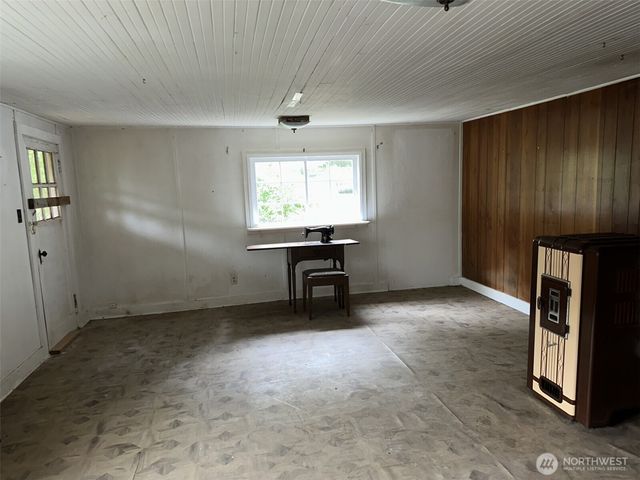 6405 Westside Highway, Castle Rock, WA 98611