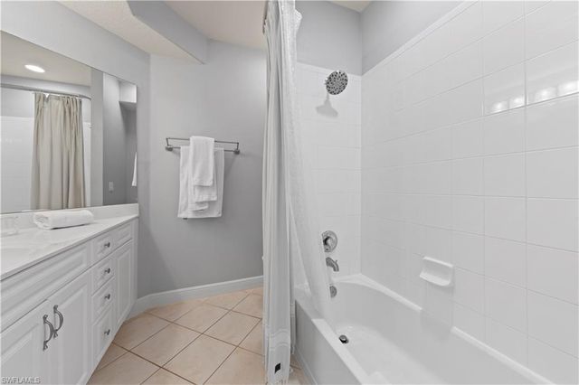 8066 Tauren CT, Naples, FL 34119