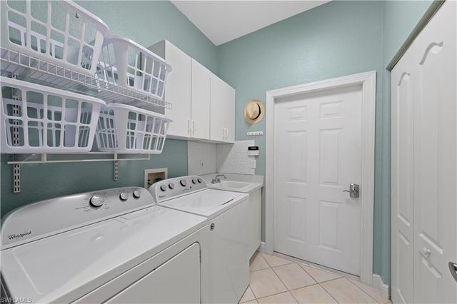 8066 Tauren CT, Naples, FL 34119