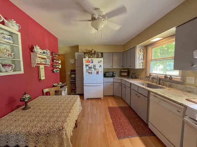 119 Roosevelt STREET, Fort Atkinson, WI 53538