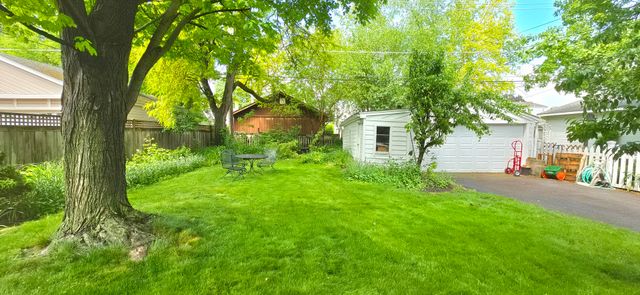 5116 N Oconto Avenue, Harwood Heights, IL 60706