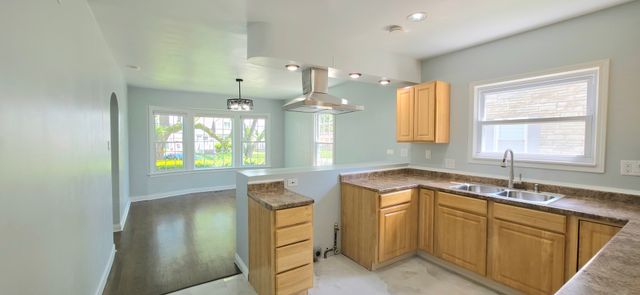 5116 N Oconto Avenue, Harwood Heights, IL 60706