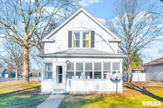 717 W CHESTNUT Street, Chillicothe, IL 61523