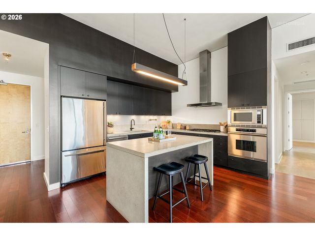 1926 W BURNSIDE St 1605, Portland, OR 97209
