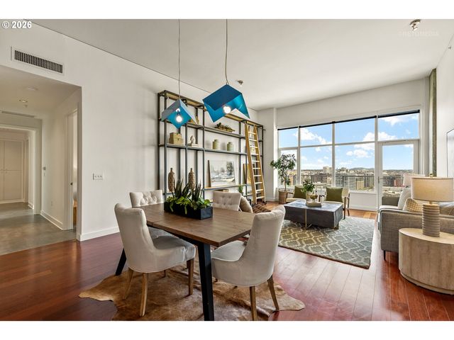 1926 W BURNSIDE St 1605, Portland, OR 97209