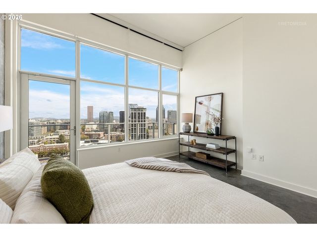 1926 W BURNSIDE St 1605, Portland, OR 97209