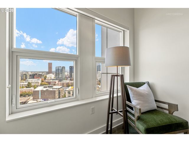 1926 W BURNSIDE St 1605, Portland, OR 97209
