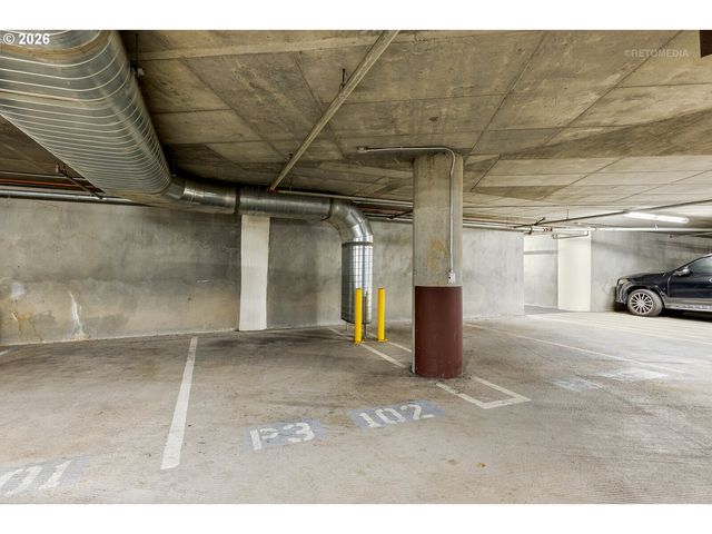 1926 W BURNSIDE St 1605, Portland, OR 97209