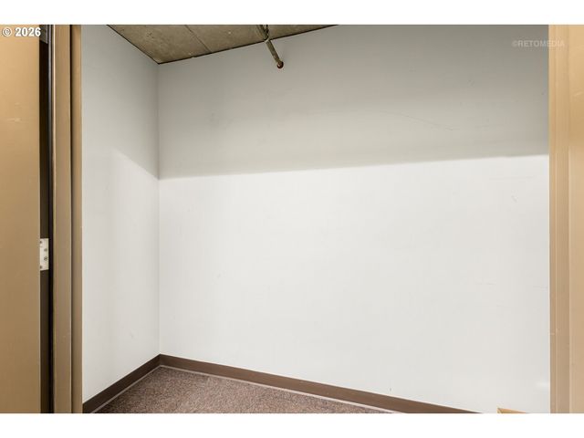 1926 W BURNSIDE St 1605, Portland, OR 97209