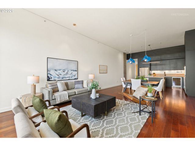1926 W BURNSIDE St 1605, Portland, OR 97209