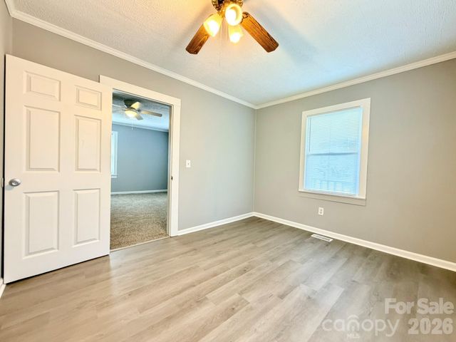 301 Magnolia Street, Granite Falls, NC 28630