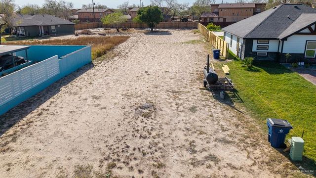 932 S Kika De La Garza Boulevard, La Joya, TX 78560