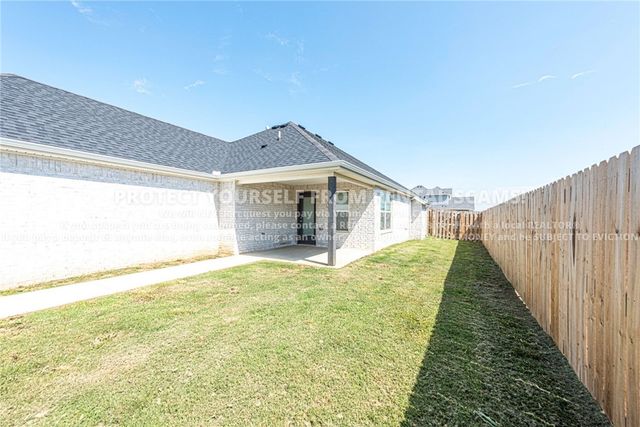 4747 W Tofino Drive, Fayetteville, AR 72704