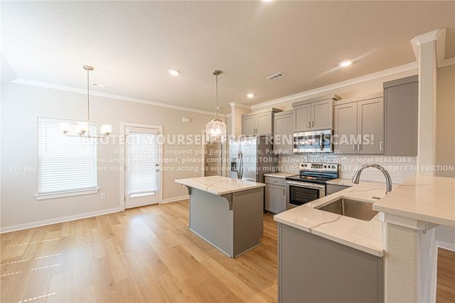 4747 W Tofino Drive, Fayetteville, AR 72704