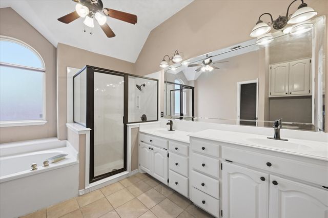 1616 Oak Creek Drive, Hurst, TX 76054