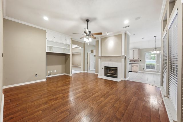 1616 Oak Creek Drive, Hurst, TX 76054