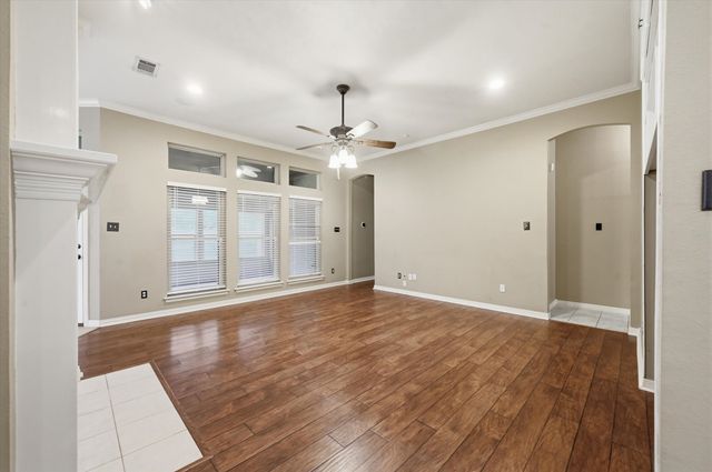 1616 Oak Creek Drive, Hurst, TX 76054