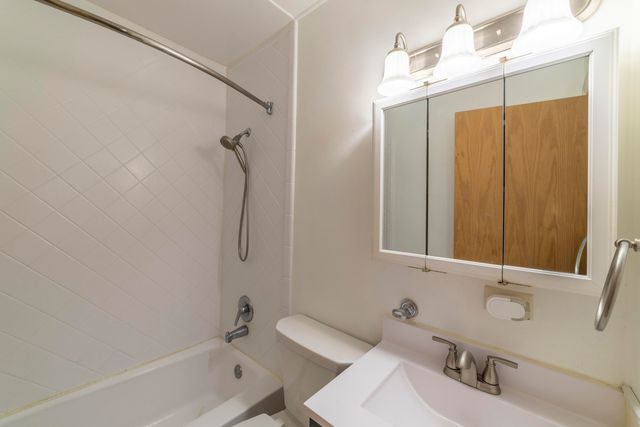 5782 Mccasland Avenue, Portage, IN 46368