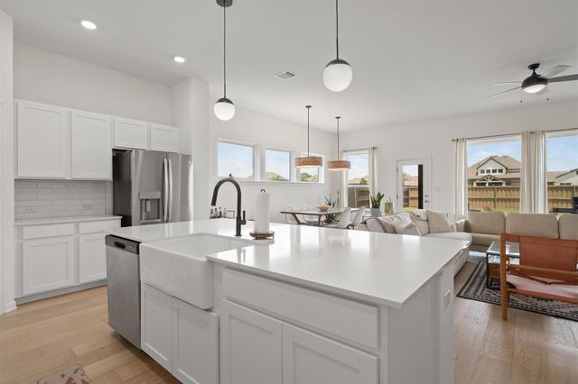 158 Patrick Herndon DR, Bastrop, TX 78602