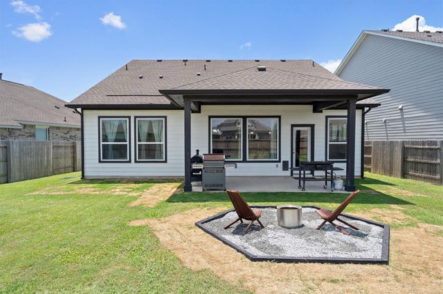 158 Patrick Herndon DR, Bastrop, TX 78602