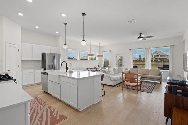158 Patrick Herndon DR, Bastrop, TX 78602