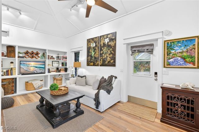 1973 Wild Lime DR, Sanibel, FL 33957