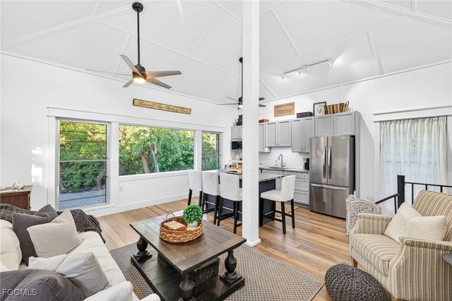 1973 Wild Lime DR, Sanibel, FL 33957