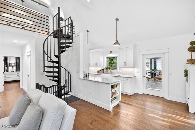 1973 Wild Lime DR, Sanibel, FL 33957