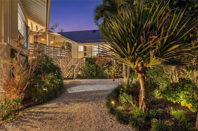 1973 Wild Lime DR, Sanibel, FL 33957