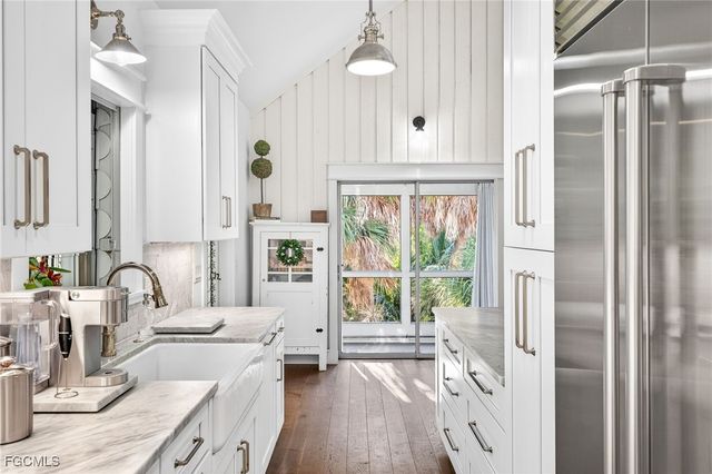 1973 Wild Lime DR, Sanibel, FL 33957