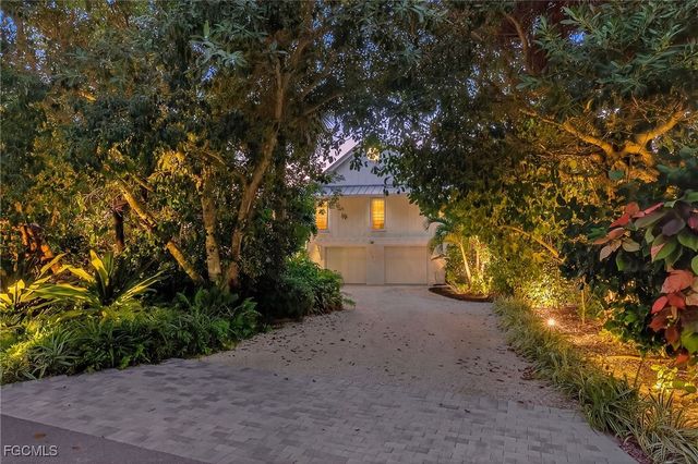 1973 Wild Lime DR, Sanibel, FL 33957