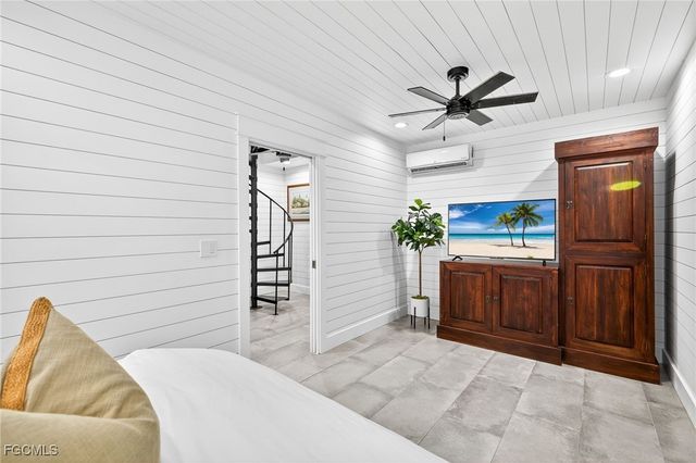 1973 Wild Lime DR, Sanibel, FL 33957