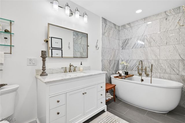 1973 Wild Lime DR, Sanibel, FL 33957