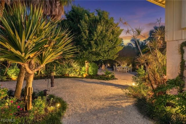 1973 Wild Lime DR, Sanibel, FL 33957