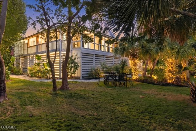 1973 Wild Lime DR, Sanibel, FL 33957