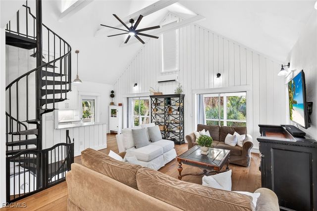 1973 Wild Lime DR, Sanibel, FL 33957