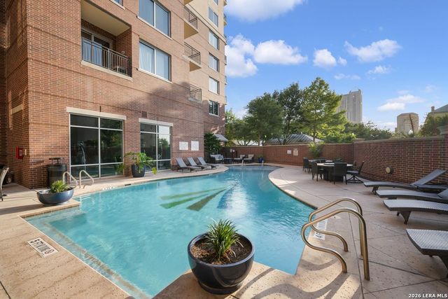 215 Center St Apt 1205, San Antonio, TX 78202