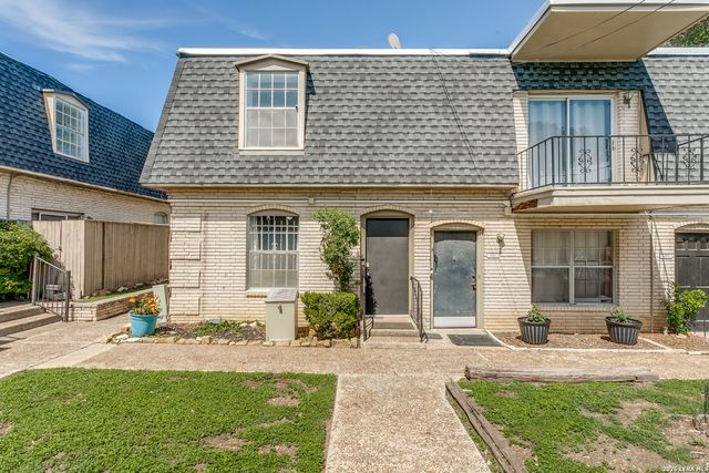 170 De Chantle Rd Apt 401, San Antonio, TX 78201