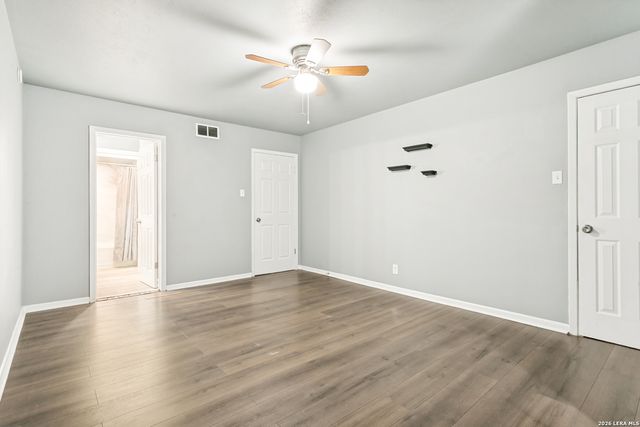170 De Chantle Rd Apt 401, San Antonio, TX 78201