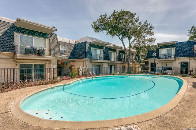 170 De Chantle Rd Apt 401, San Antonio, TX 78201