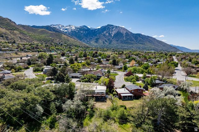 3331 E LARCHMONT DR, Salt Lake City, UT 84109
