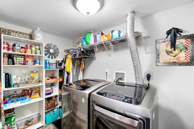 4481 Newport Loop E, Grove City, OH 43123