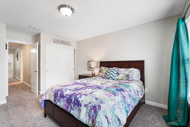 4481 Newport Loop E, Grove City, OH 43123
