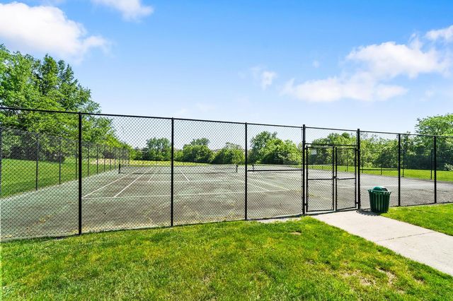 4481 Newport Loop E, Grove City, OH 43123