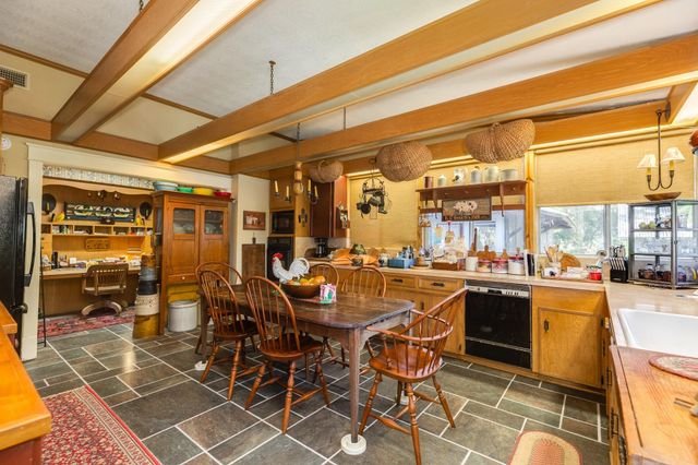 406 W Washington Street, Brazoria, TX 77422